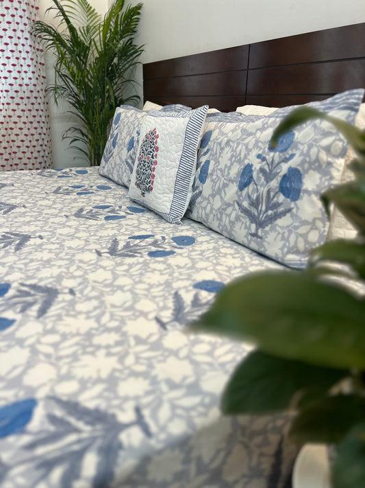 Super King Size | 108*108 Inches | Blue Dahlia