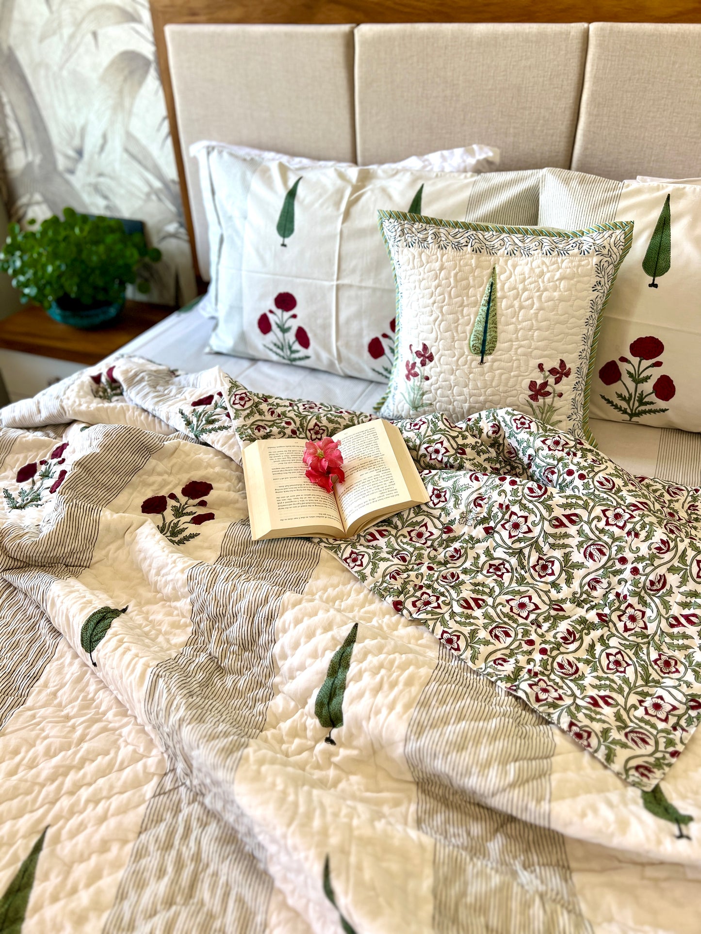 Bedding Set | Quilt with Bedsheet | Zen