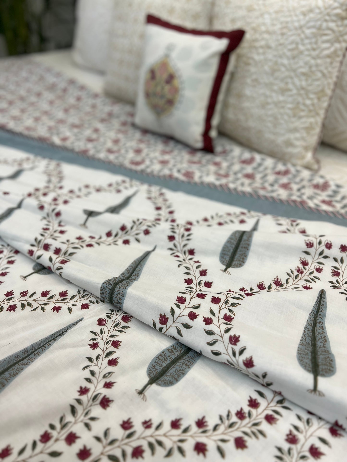 Reversible Hand Block Dohar | King Size | 90*108 Inches | Mughal Jaal