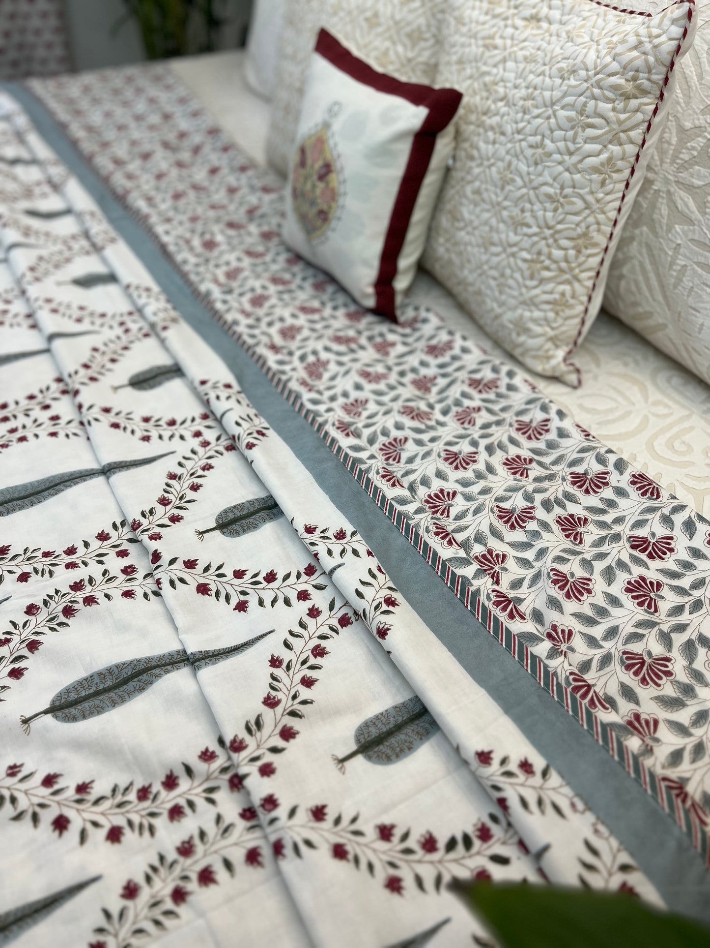 Reversible Hand Block Dohar | King Size | 90*108 Inches | Mughal Jaal