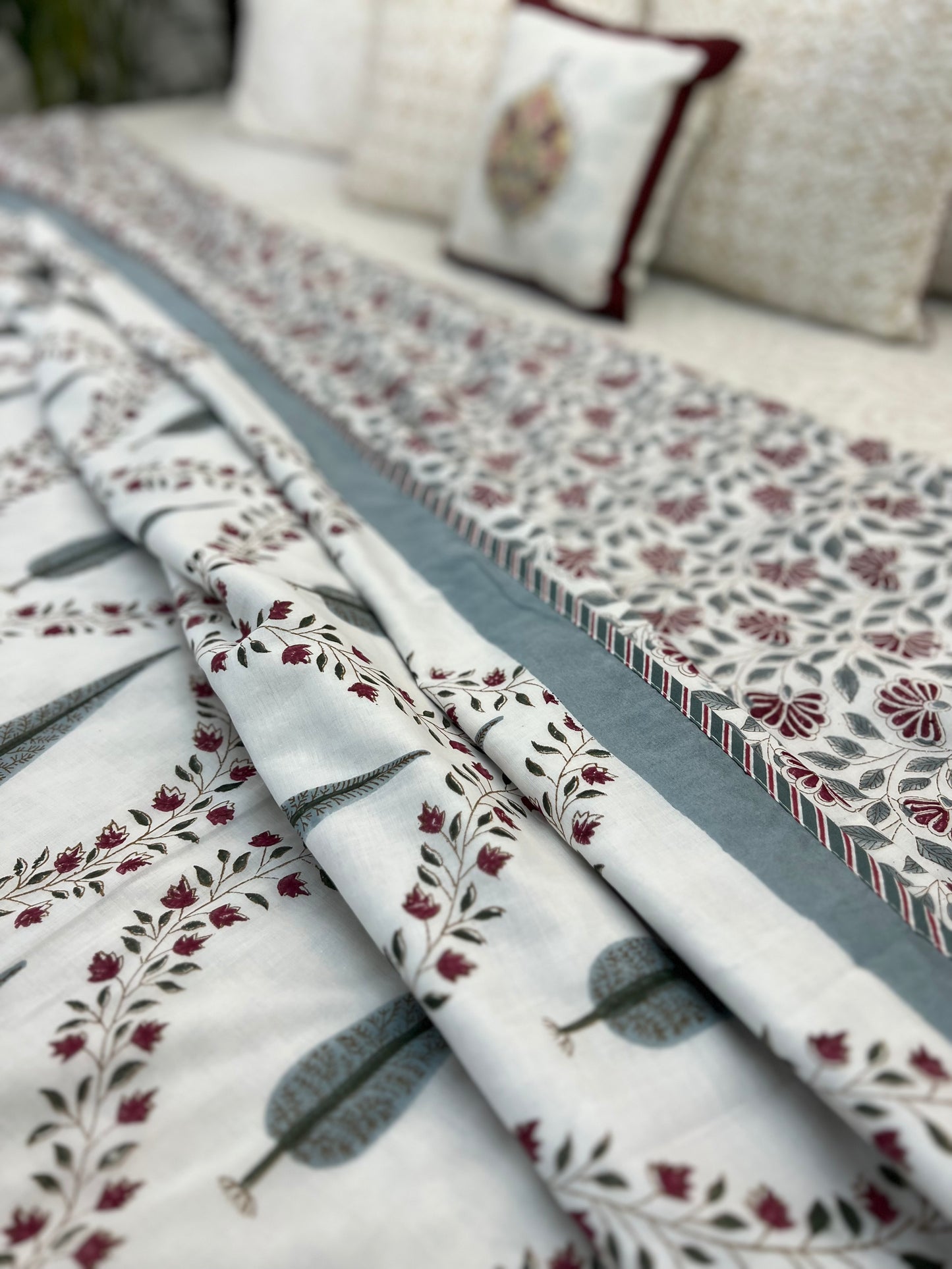 Reversible Hand Block Dohar | King Size | 90*108 Inches | Mughal Jaal