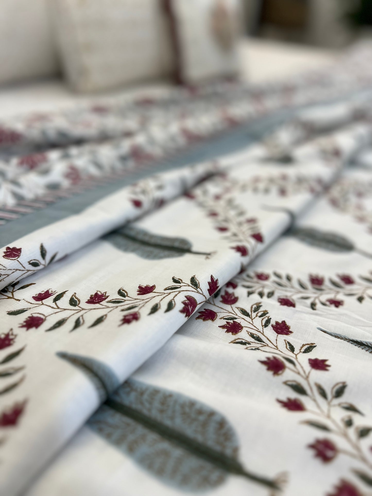 Reversible Hand Block Dohar | King Size | 90*108 Inches | Mughal Jaal