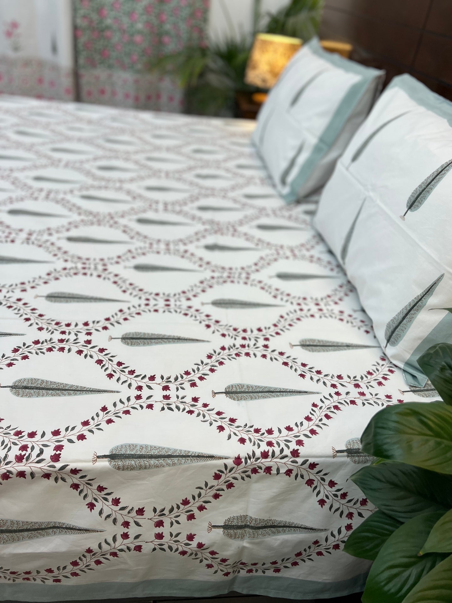 Mughal Jaal | Hand Block Bedsheet | 300TC