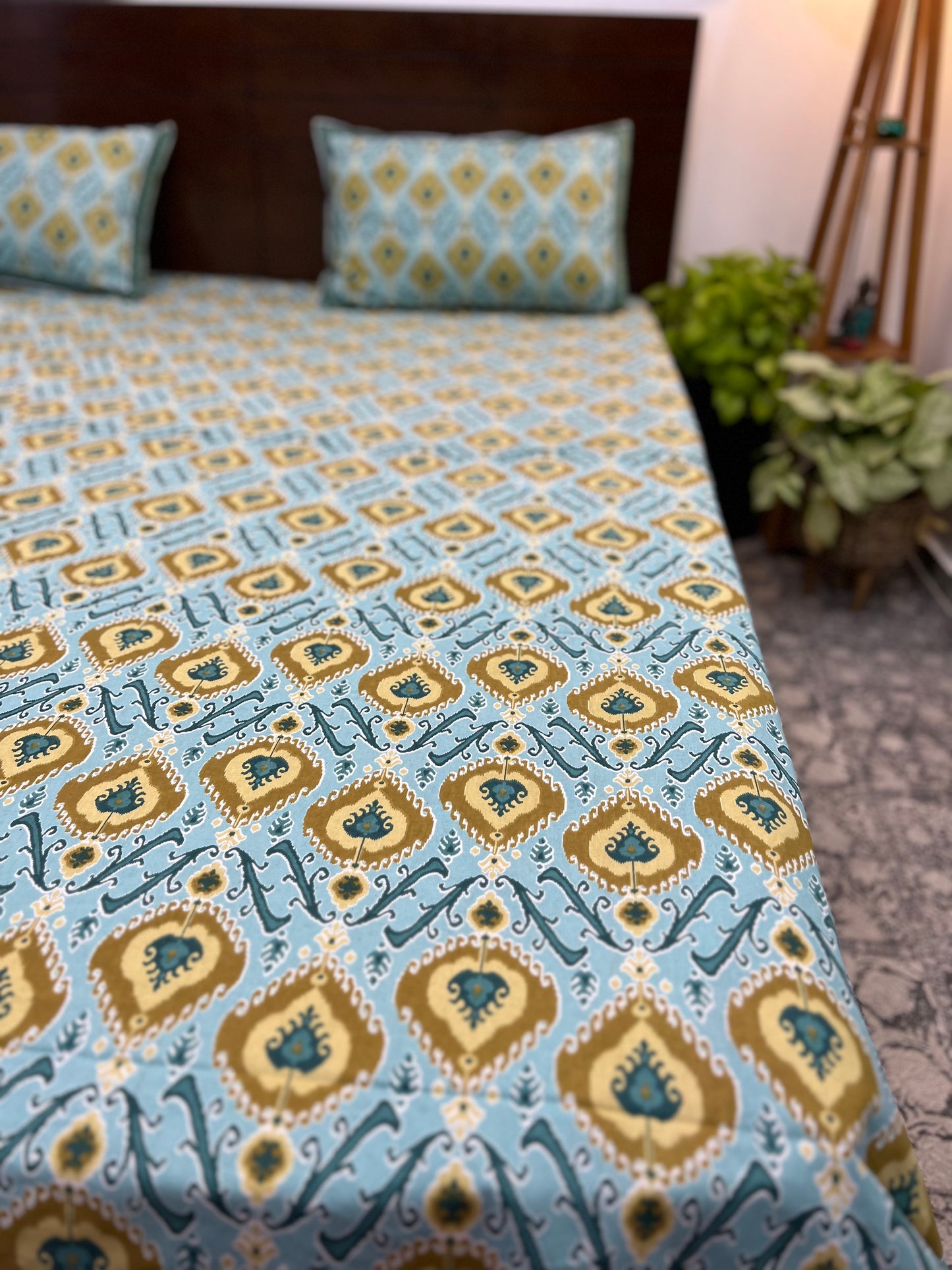 Super King Size | 108*108 inches | Light Blue Multicoloured