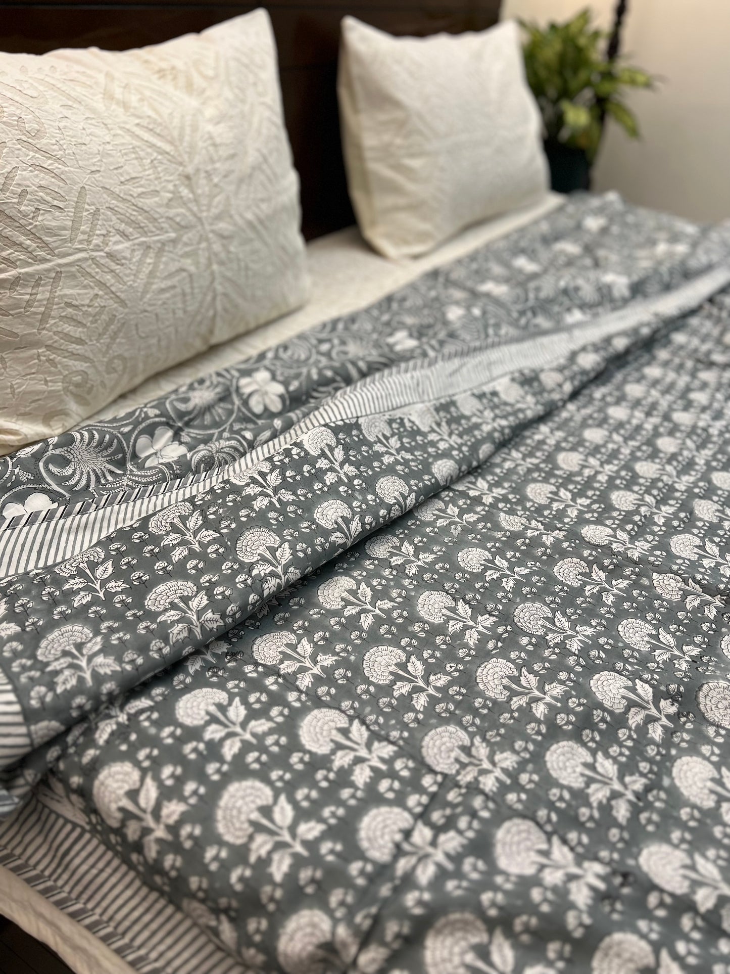 Reversible Hand Block Dohar | King Size | 90*108 Inches | Grey's